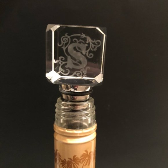 Personalized “S” wine cork - Picture 4 of 6
